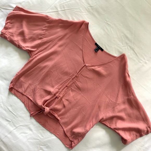 Forever 21 Tops - FOREVER 21 Pink Button Down Crop Top | Size L